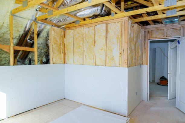 Best Spray Foam Insulation  in Cloverdale, CA